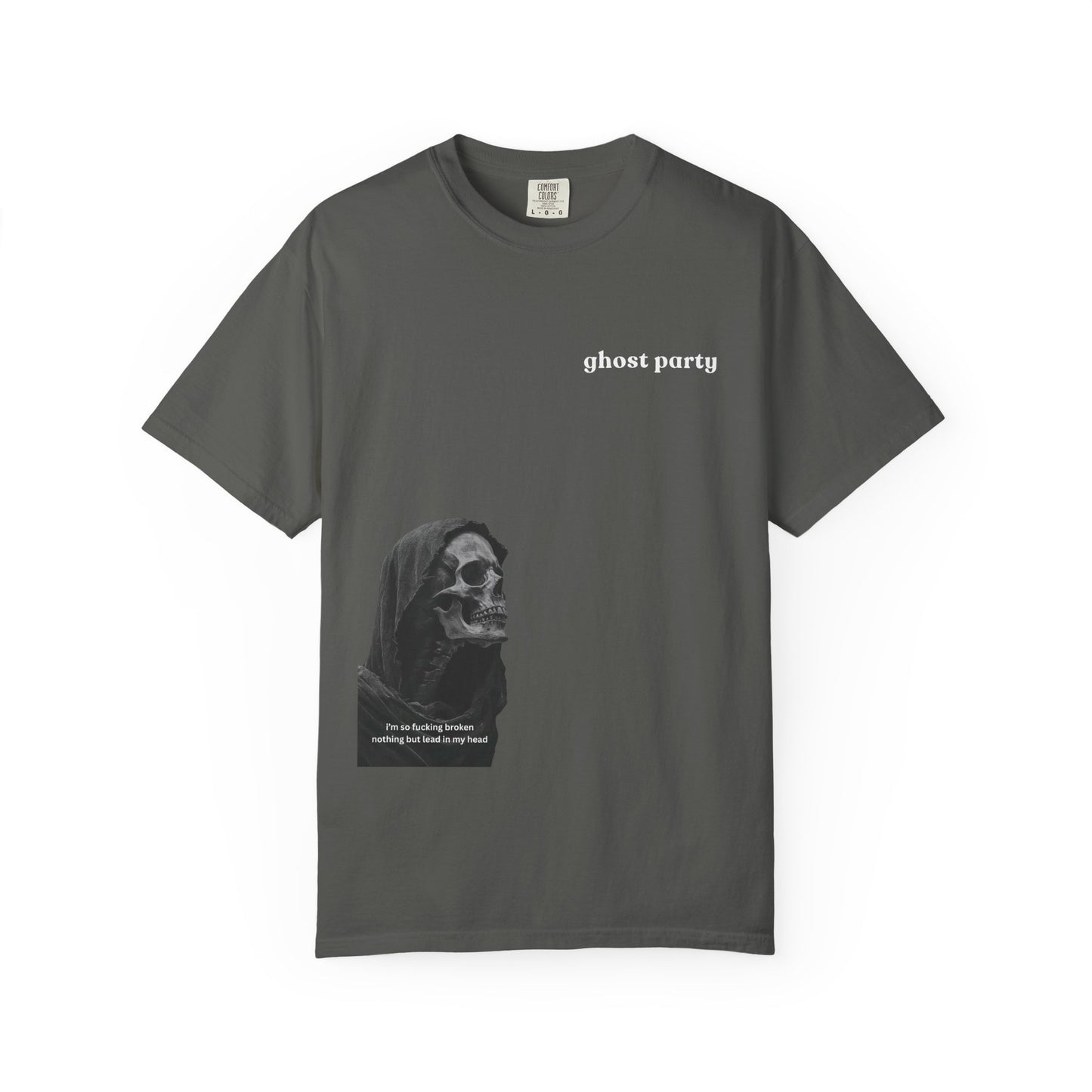 'I'm so broken' Gothic Graphic Tee